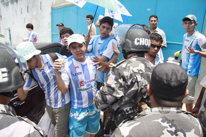 
        
            Rotam repreende torcedores exaltados
        
    