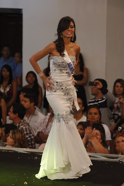 
        
            Miss Pará: traje de gala foi o mais aclamado
        
    