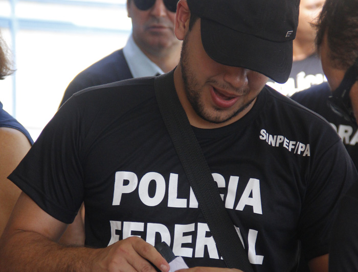 
        
            Policiais federais entram em greve nesta terça 
        
    