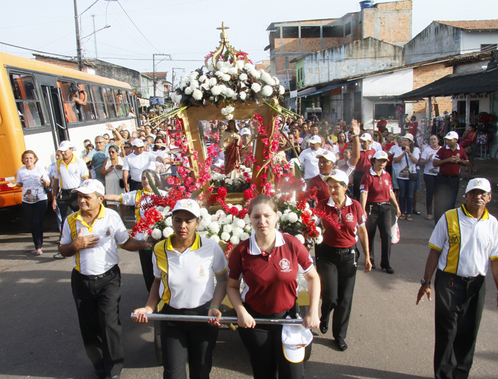 
        
            Círio do Bom Pastor em Marituba
        
    
