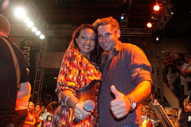 
        
            Shows e exposições são sucesso no segundo dia
        
    