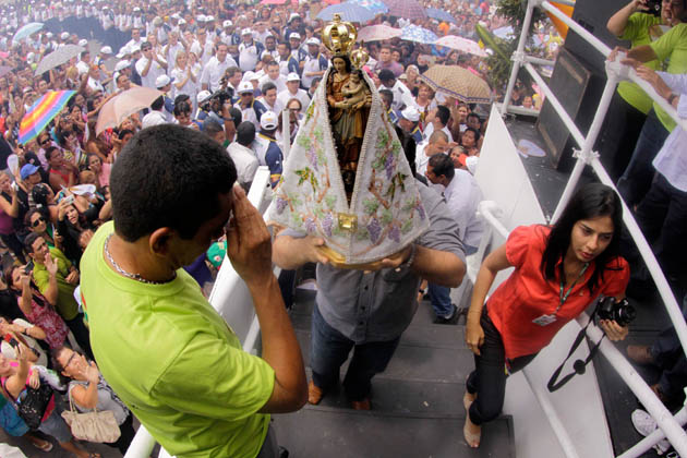 
        
            Imagem peregrina de Nossa Senhora
        
    