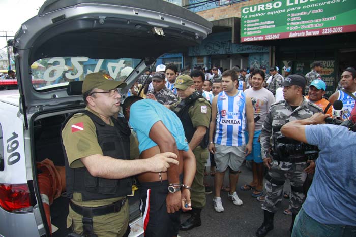 
        
            Polícia prende cambista na Curuzu
        
    