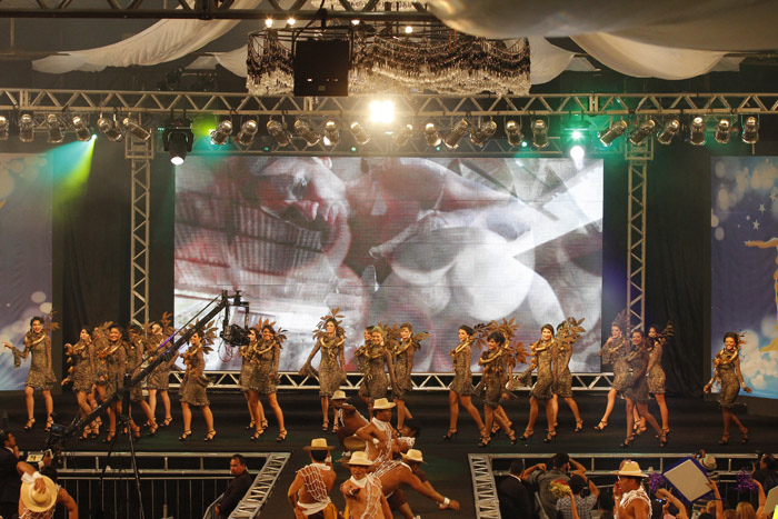 
        
            Miss Pará: trajes típicos abriram os desfiles
        
    