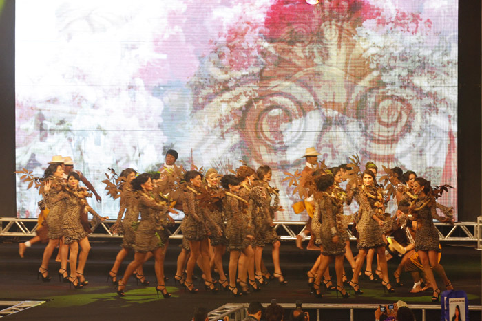 
        
            Miss Pará: trajes típicos abriram os desfiles
        
    