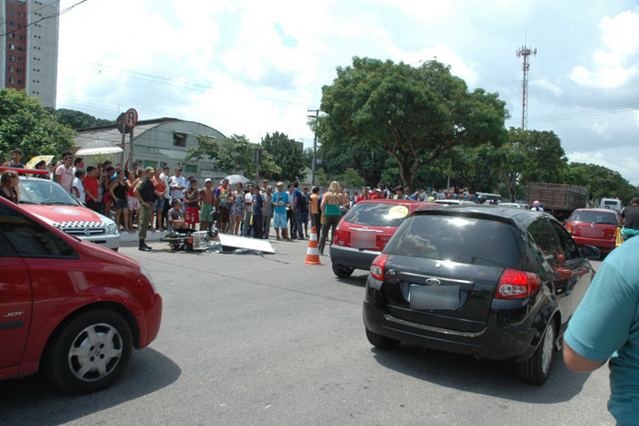 
        
            Caminhão atropela motoqueiro na João Paulo II
        
    