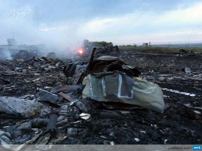 
        
            Veja imagens do avião que caiu na Ucrânia
        
    