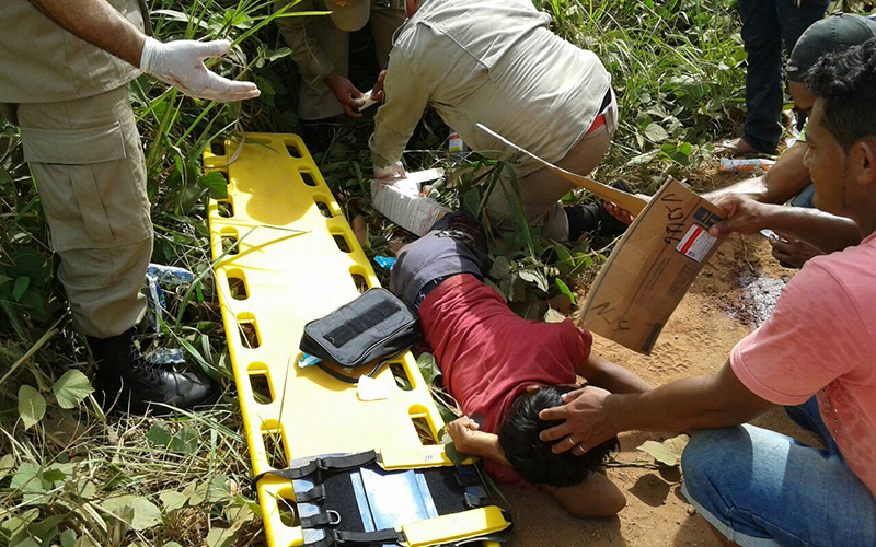
        
            Choque entre caminhonete e moto faz vítima fatal
        
    
