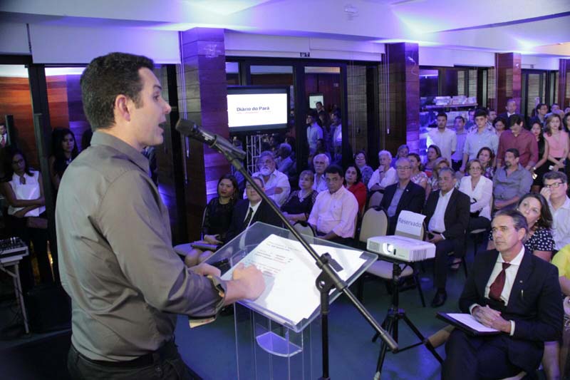 
        
            Noite de lançamento do Anuário do Pará 2015-2016
        
    