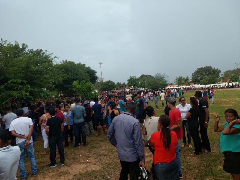 
        
            Conceição do Araguaia para se despedir de policiais mortos 
        
    