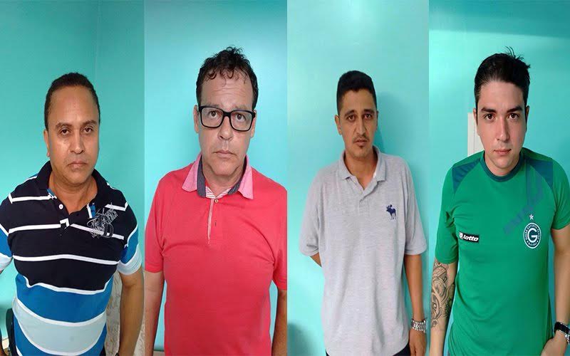 
        
            Avião roubado no Pará é recuperado na Bolívia
        
    