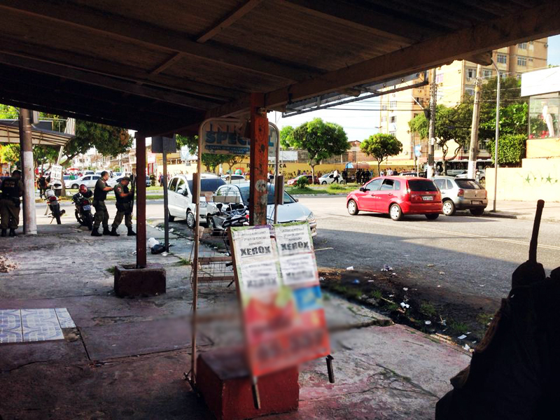 
        
            Mulher é feita refém na Pedreira
        
    