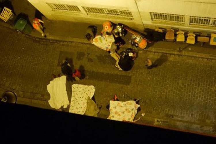 
        
            Ataques terroristas deixam mortos em Paris  
        
    