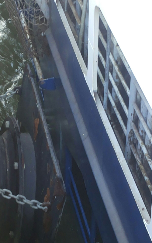 
        
            Após acidente, navio afunda em Vila do Conde
        
    