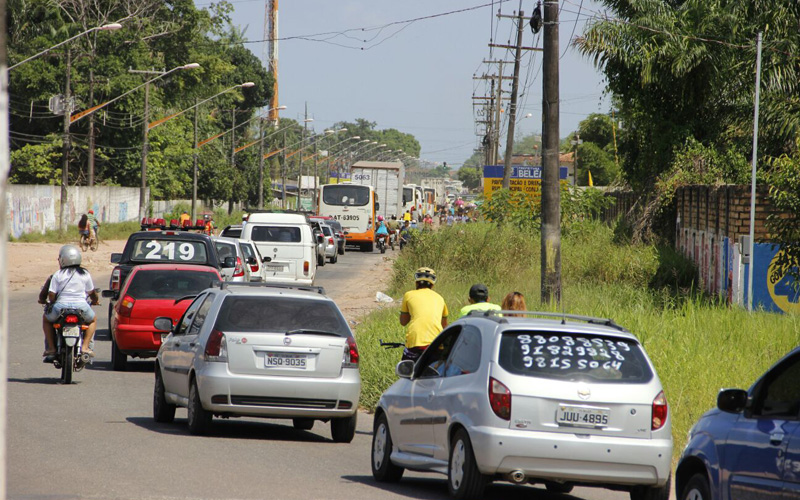 
        
            Familiares e amigos relembram entes queridos
        
    