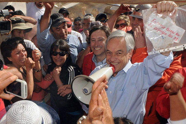 
        
            Resgate dos mineiros soterrados no Chile
        
    