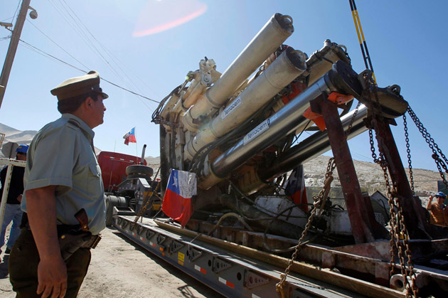 
        
            Resgate dos mineiros soterrados no Chile
        
    