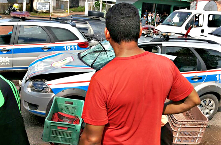 
        
            Viatura da PM atropela e mata ciclista
        
    