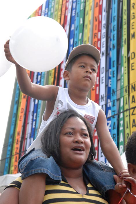
        
            Grupo RBA presta homenagem à Nossa Senhora
        
    