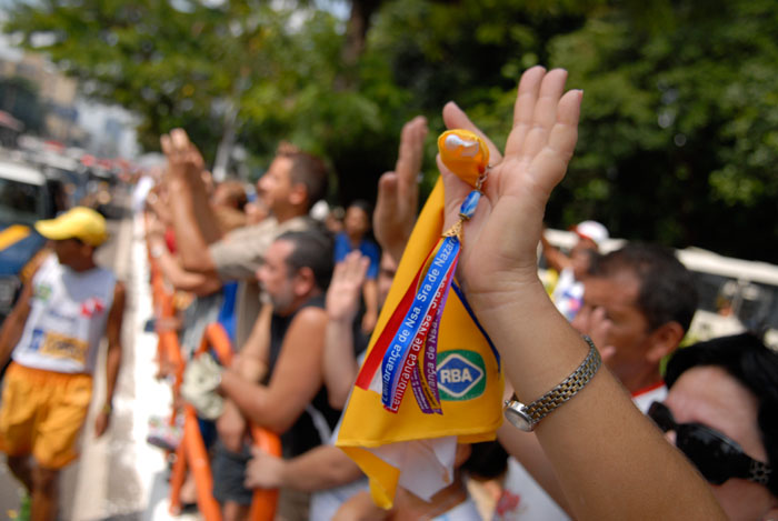 
        
            Grupo RBA presta homenagem à Nossa Senhora
        
    