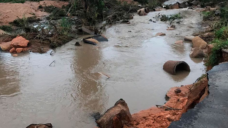 
        
        
            Rodovia fica destruída após chuvas no interior do Pará
        
    