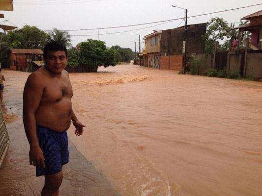 
        
            Alagamentos deixam Marabá em situação crítica
        
    
