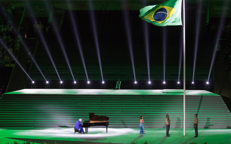 
        
        
            Confira os momentos marcantes da cerimônia de abertura das Paralimpíadas
        
    