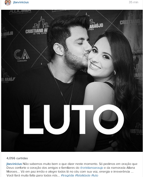 
        
            Famosos lamentam morte de Cristiano Araújo
        
    