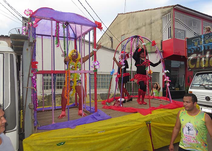 
        
            Jegue Elétrico e Gaiola das Loucas encerram a folia, em Marabá
        
    