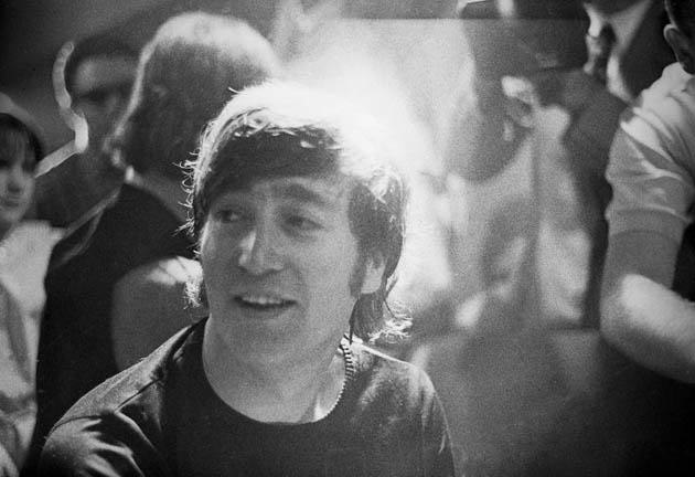 
        
            70 anos de John Lennon
        
    