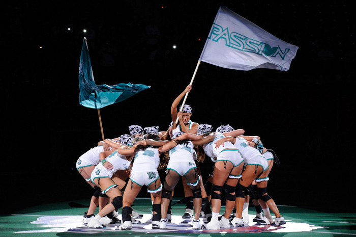 
        
            Você conhece Futebol Americano? De lingerie?
        
    
