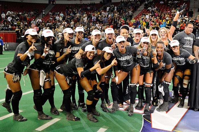 
        
            Você conhece Futebol Americano? De lingerie?
        
    