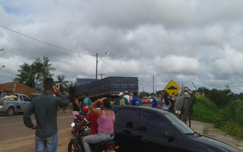 
        
            Pânico durante assalto a banco em Moju
        
    