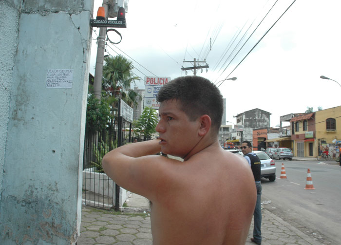 
        
            PM prende dois suspeitos da morte de prático
        
    
