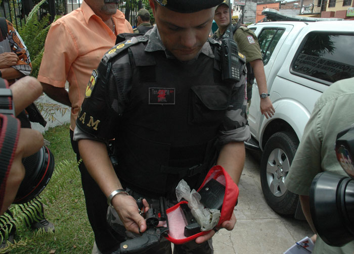 
        
            PM prende dois suspeitos da morte de prático
        
    