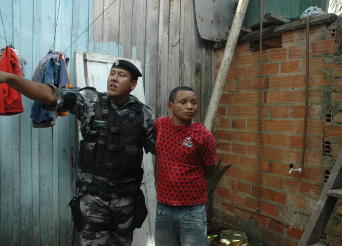 
        
            PM prende dois suspeitos da morte de prático
        
    
