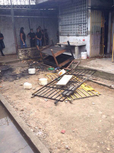 
        
            Detentas fazem motim no Centro de Coqueiro
        
    