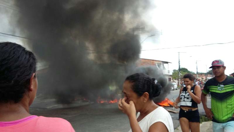 
        
            Moradores protestam em Mosqueiro
        
    