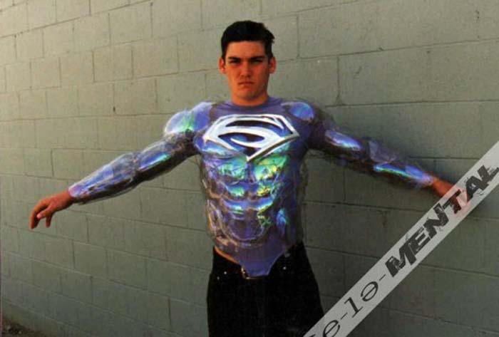 
        
            Filme inacabado de Superman tem fotos publicadas
        
    