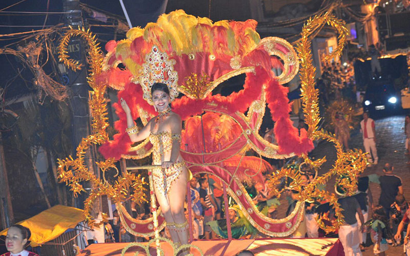 
        
            Confira imagens do Carnaval em Vigia
        
    