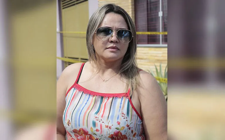 Eu só soube o que tinha acontecido quando ouvi os vizinhos gritando: ‘foi um avião, foi um avião que caiu!’” Milena Santos, proprietária do imóvel onde o avião caiu. 