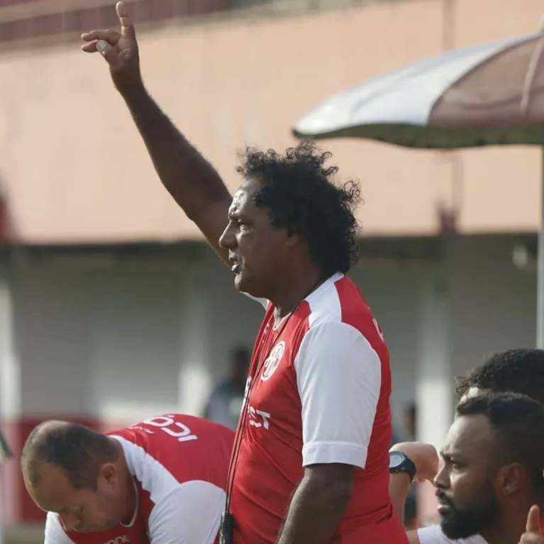 Ex-treinador do Remo sofre infarto durante jogo da Série B Carioca
