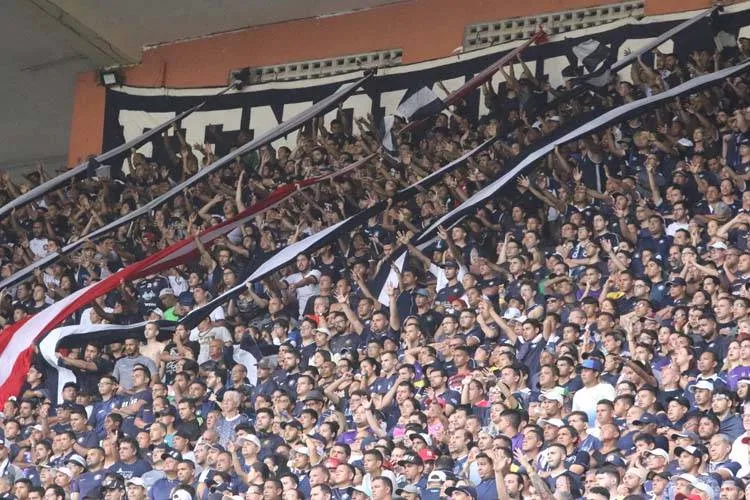 Remo lidera público e renda na Série C