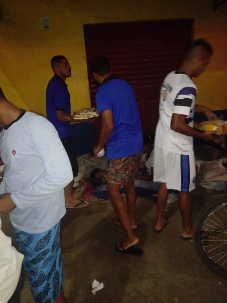 Adversário do São Raimundo na Série D faz doação de alimentos a venezuelanos em RR