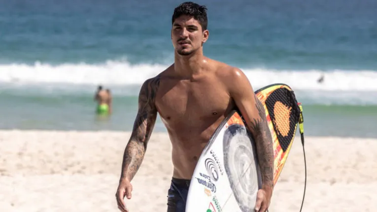 O surfista mostrou parece gostou de coisas mais saudáveis