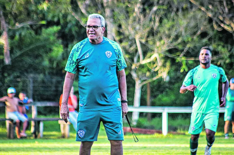 Técnico bicolor não quer saber de passividade. A ordem é ir pra cima