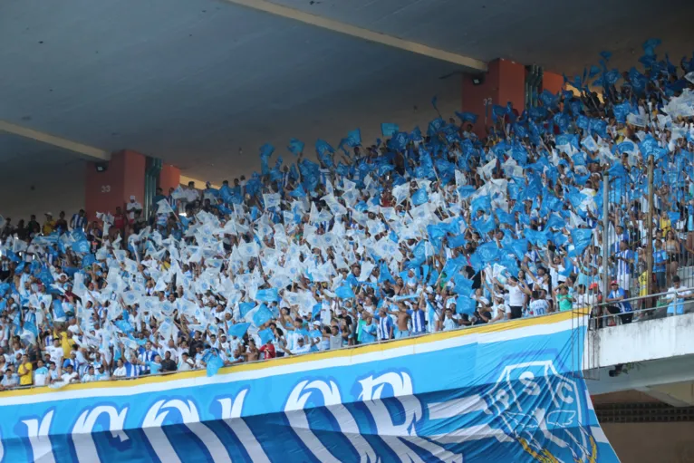 Fiel Bicolor