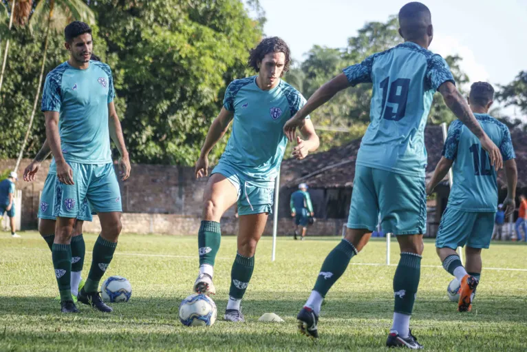 Desperdício de gols tem incomodado o time bicolor. 