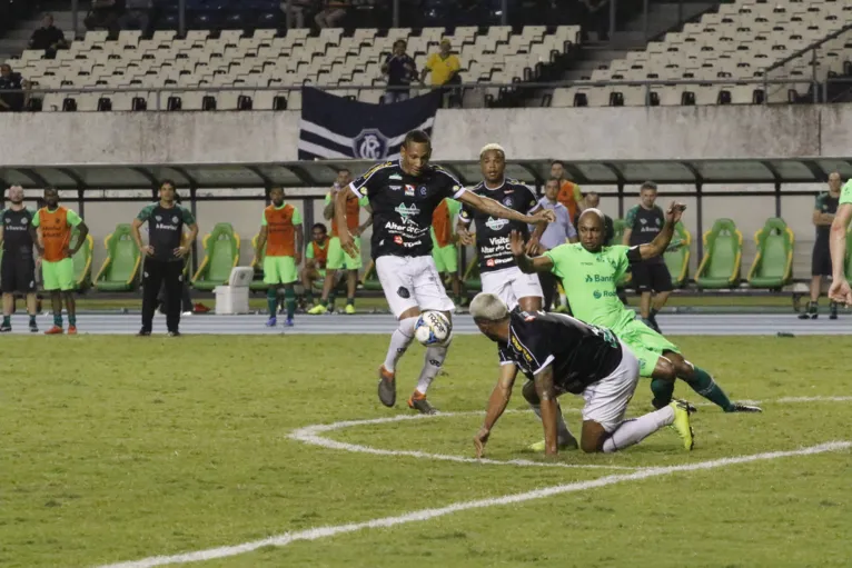 Empate com o líder foi visto como um resultado normal para o técnico Márcio Fernandes 