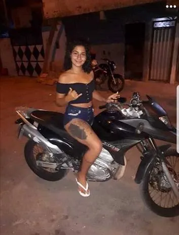 Cantora evangélica que é procurada por comandar tráfico debocha da Polícia